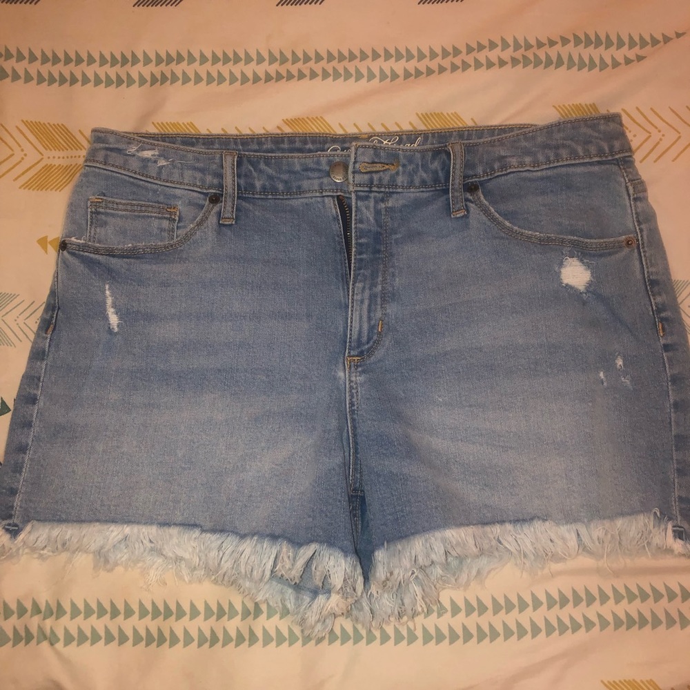 Universal Thread shorts size 12 high rise